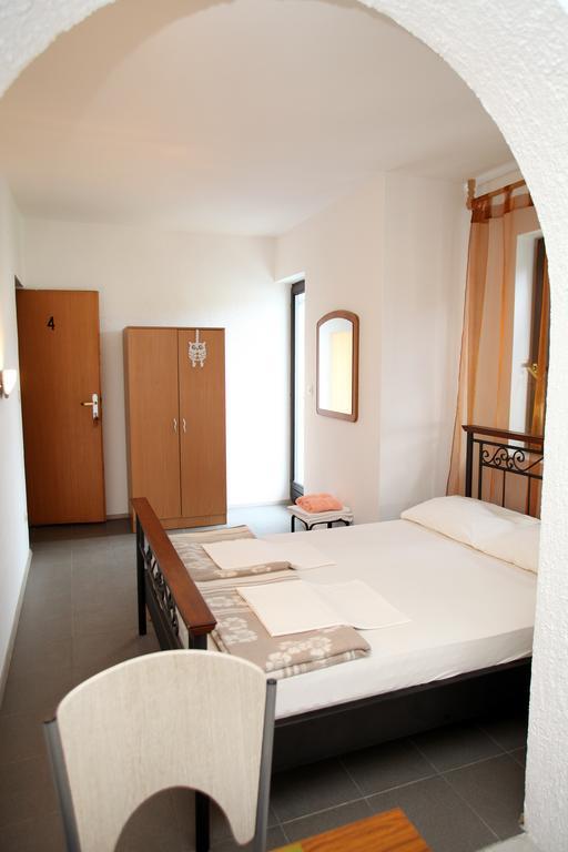 Apartments Victoria Trogir Exterior foto